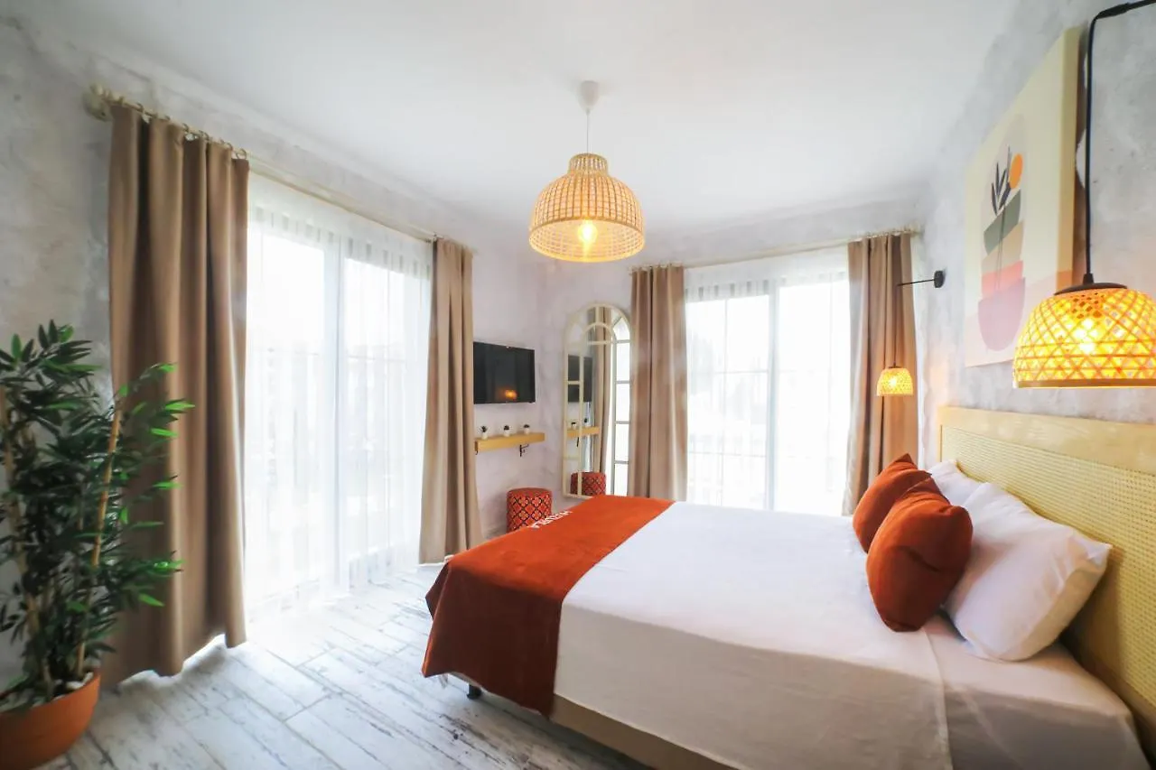 Huzurla Otel İzmir