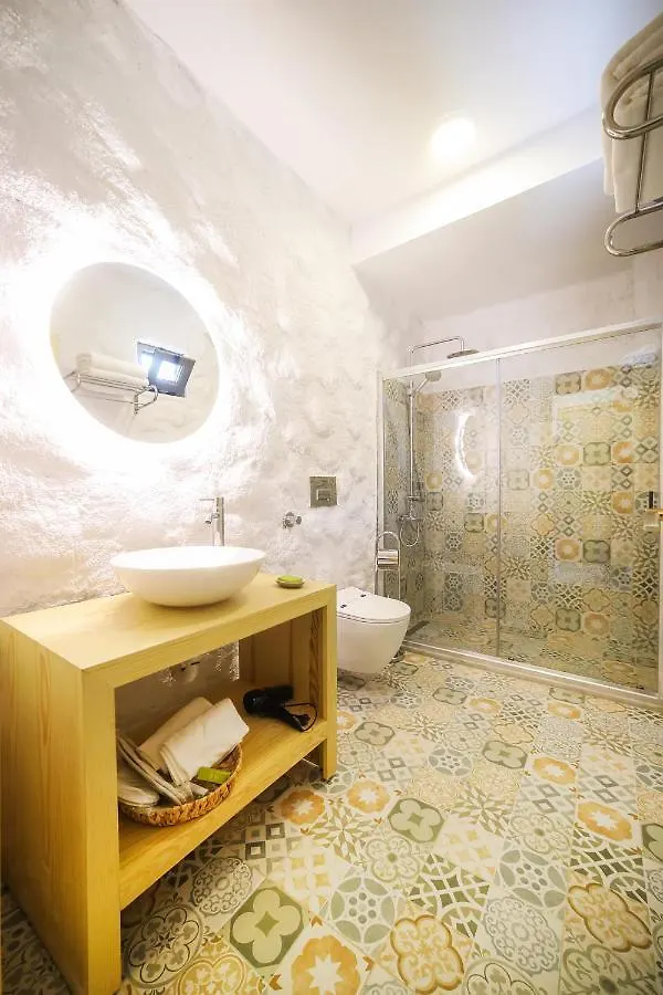 Huzurla Otel Izmir Turkey